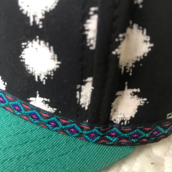 NWT MENS HAT OFFICIAL PREMIUM HEADWEAR FLAT BRIM - Picture 8 of 8